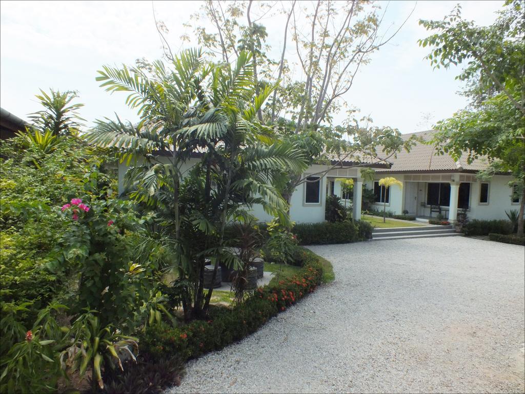 Vacation Garden Villa Thalang Bagian luar foto